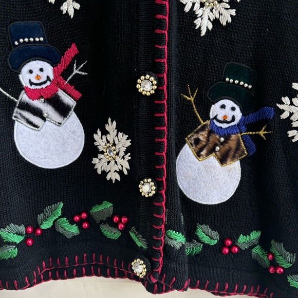 B.P. Design Snowman Christmas Sweater with Holly Berries Size Large - Picture 6 of 14